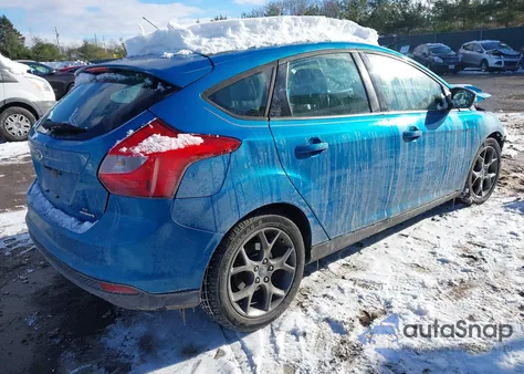 2013 Ford Focus Se z USA, uszkodzony, nr VIN 1FADP3K20DL276296